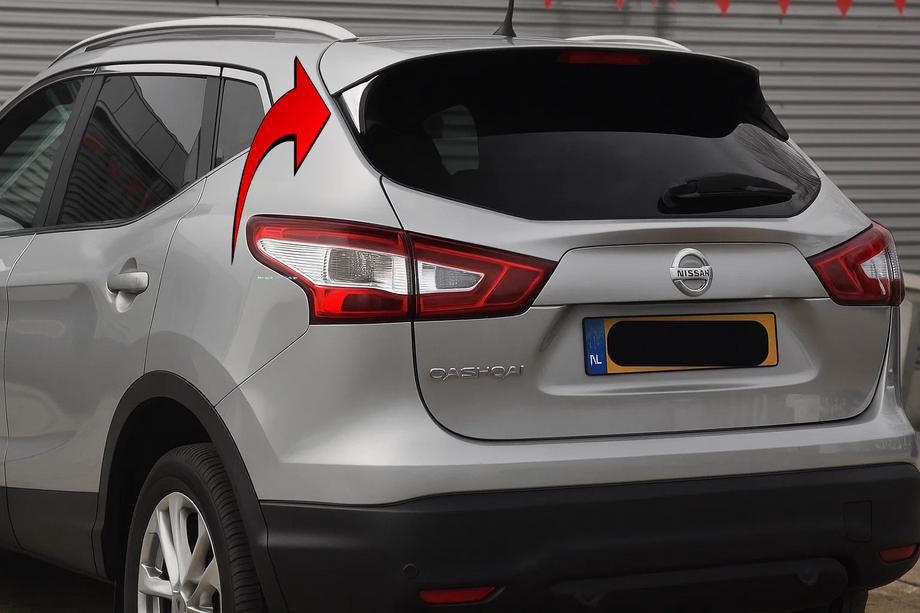 Nissan Qashqai 2014–2021 Kryty pod spojler Libao (2 ks, plast) Image