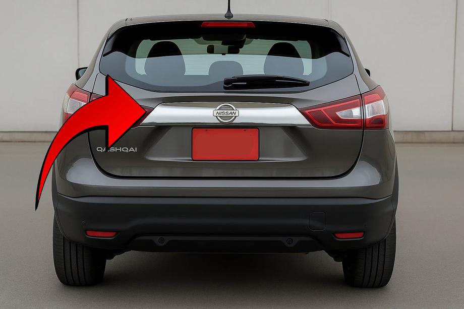 Nissan Qashqai 2014–2021 Lišta nad ŠPZ Libao (plast) Image