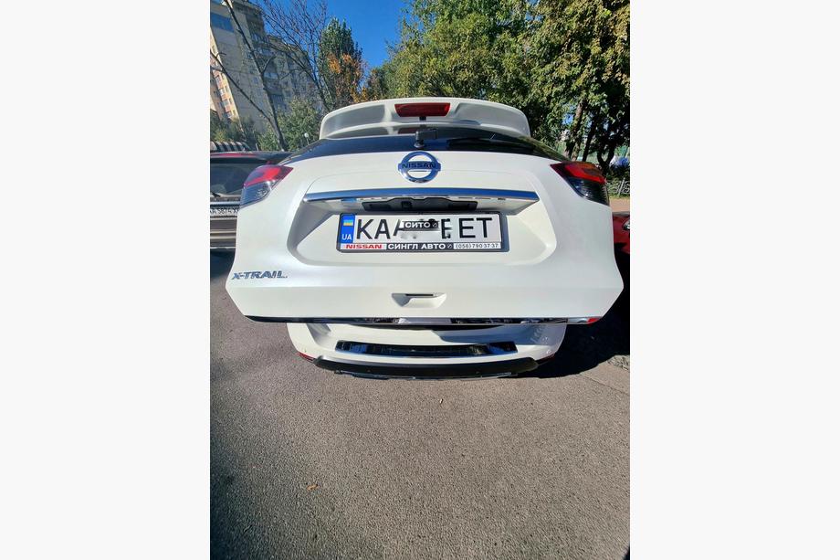 Nissan X-trail T32/Rogue 2014–2021 Nerezová lišta hrany veka kufra Libao Image