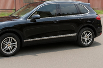 Porsche Cayenne 2010–2017 Dverové lišty Libao (4 ks, plast) fotografia 1