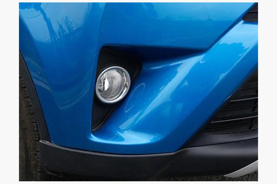 Toyota Rav 4 2013–2018 Chrómové kryty hmloviek Libao 2016-2018 (2 ks, plast) Image
