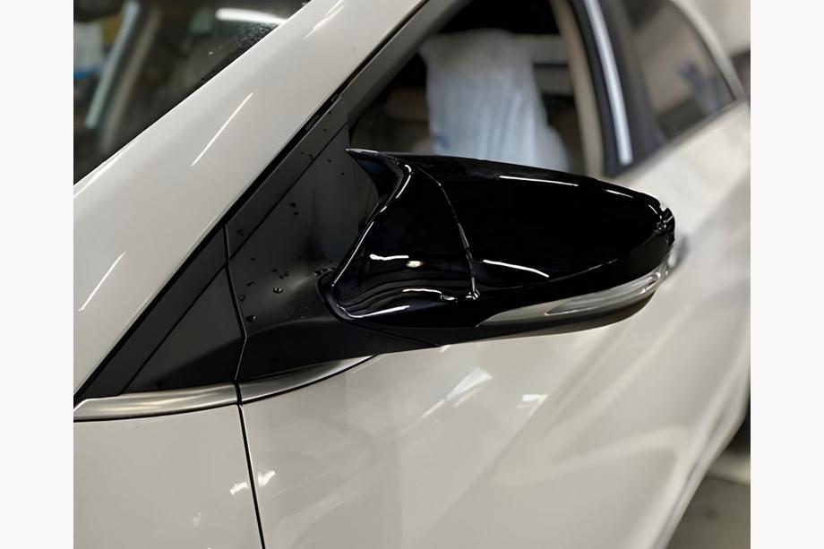 Hyundai I-30 2012–2017 Kryty zrkadiel s výrezom pre smerovku BMW-style (2 ks) Fotografia 3