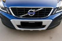 Volvo XC60 2009–2017 Predný lip V1 (2009-2014) fotografia 2