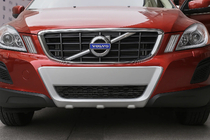 Volvo XC60 2009–2017 Predný lip V1 (2009-2014) fotografia 1