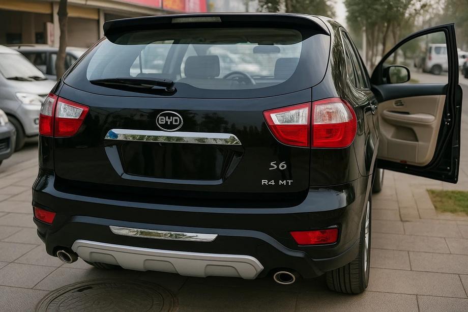 BYD S6 2010–2016 Zadný kryt difúzora Image