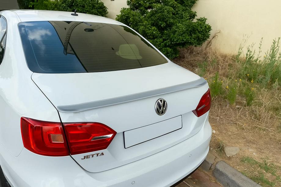 Volkswagen Jetta 2006–2011 Spojler Libao (ABS plast) Image