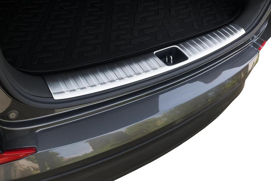 Hyundai Tucson TL 2016–2021 Nerezová lišta zadného prahu batožinového priestoru Libao Fotografia 1