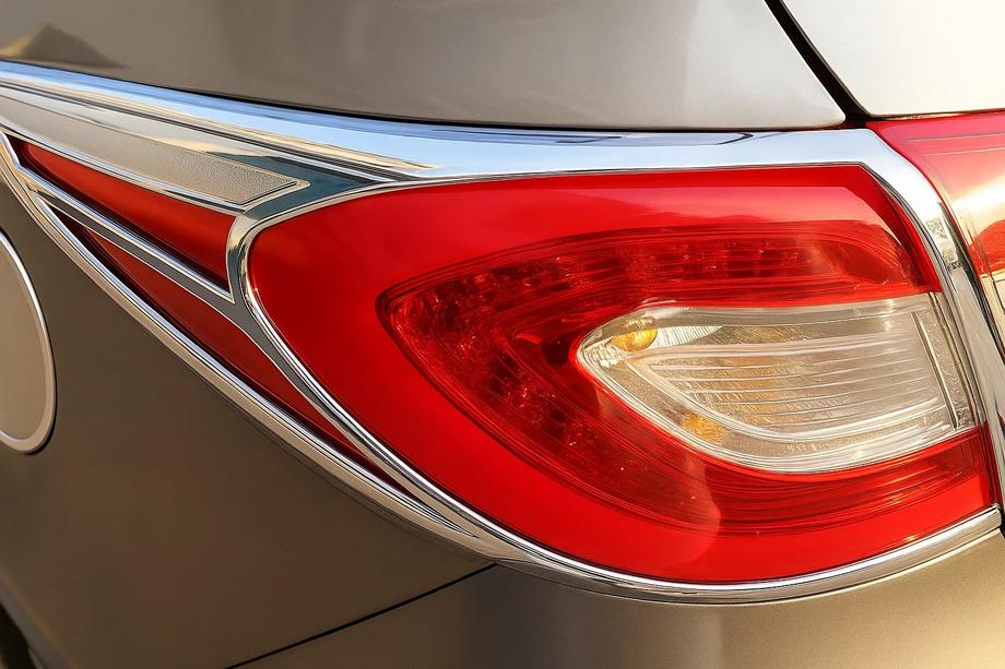 Hyundai IX-35 2010–2015 Lišty zadných svetiel 2013-2015 (ABS) Image