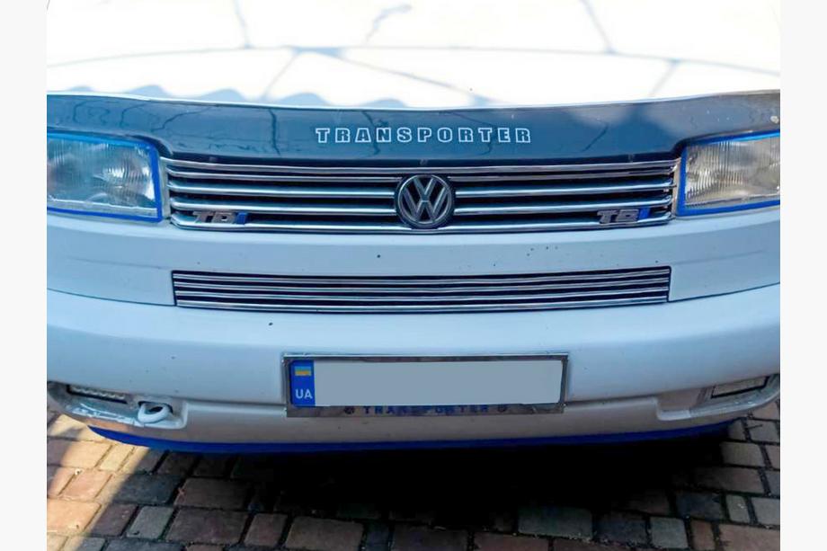 Volkswagen T4 Caravelle/Multivan 1990–2003 Chrómový rámček ŠPZ Transporter (1 ks, nehrdzavejúca oceľ) Image