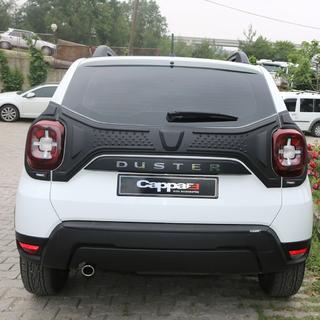 Plastová lišta na veko kufra (3-dielna) Dacia Duster 2018–2024 fotografia 4