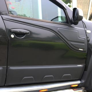 Horné lišty dverí (2 ks) Renault Duster 2008–2017 fotografia 4