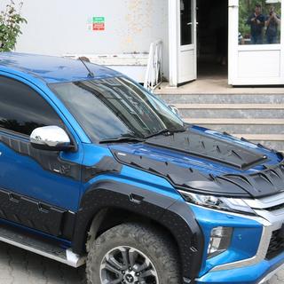 Kryt kapoty (ABS) Mitsubishi L200 2015–2024 fotografia 2