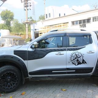 Horné lišty dverí (6 ks, ABS) Nissan Navara/NP300 2016– fotografia 3