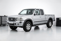 Ford Ranger 2002–2006 Bočné nášľapy RedLine V1 (2 ks, hliník) fotografia 1
