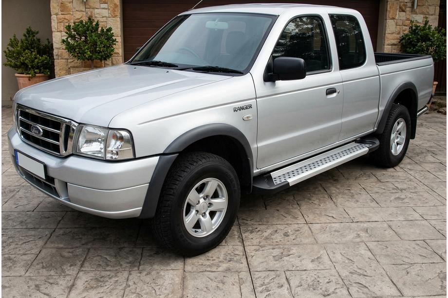 Ford Ranger 2002–2006 Bočné nášľapy Vision New Grey (2 ks, hliník) Image