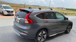 Honda CRV 2012–2016 Priečny strešný nosič na integrované strešné lyžiny Strong (2 ks) fotografia 3