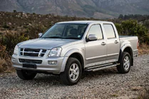 Isuzu D-Max 2002–2011 RedLine bočné prahy (2007-2012, 2 ks., hliník) fotografia 1