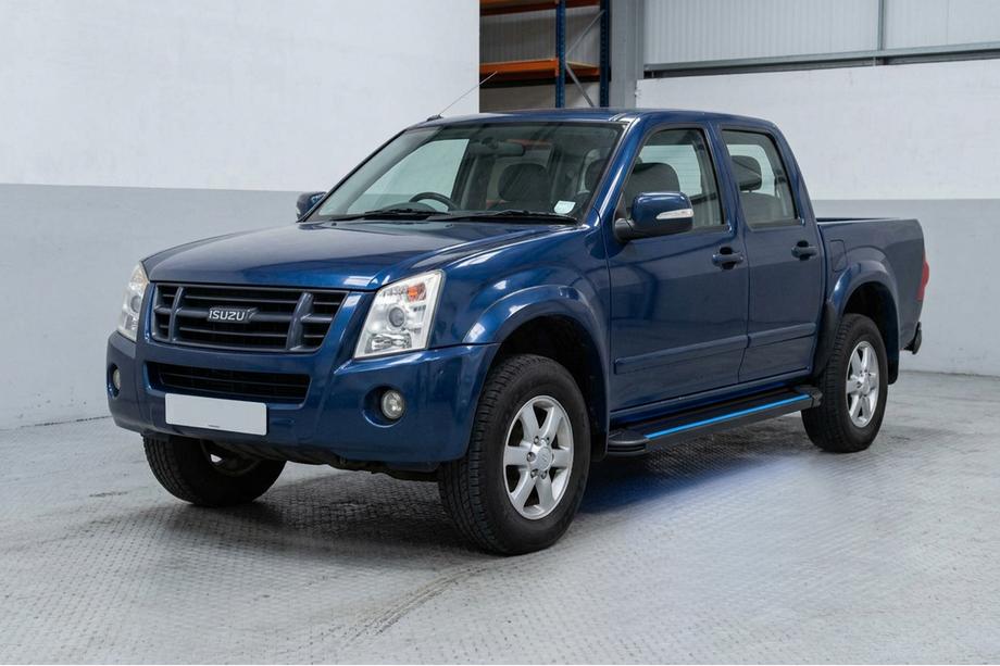 Isuzu D-Max 2002–2011 Bočné nášľapy Maya Blue (2007-2012, 2 ks, hliník) Image