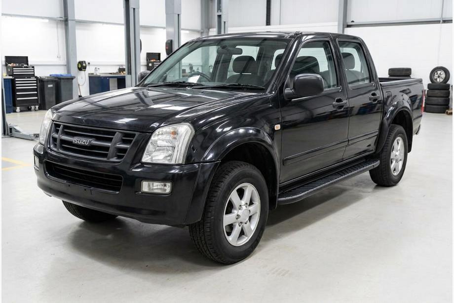Isuzu D-Max 2002–2011 Bočné prahy Bosphore Black (2007-2012, 2 ks, hliník) Image
