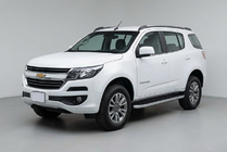 Chevrolet Trailblazer 2012–2019 Bočné prahy Tayga Grey (2 ks, hliník) fotografia 1