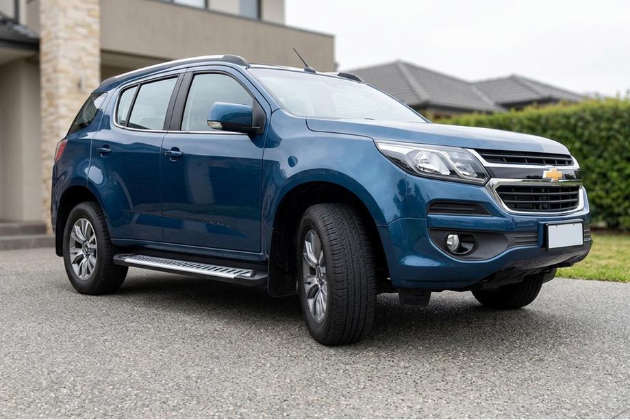 Chevrolet Trailblazer 2012–2019 Bočné prahy Line (2 ks, hliník) Image
