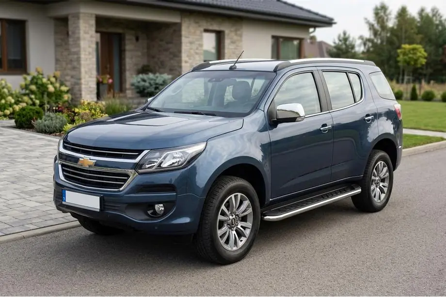 Chevrolet Trailblazer 2012–2019 Bočné prahy Maydos V1 (2 ks, hliník ↗ nehrdzavejúca oceľ) Image