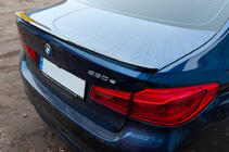 BMW 5. rad G30/G31 2017–2023 Spojler M-Performance V1 (1234 Upgrade, čierny) fotografia 2