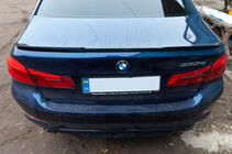 BMW 5. rad G30/G31 2017–2023 Spojler M-Performance V1 (1234 Upgrade, čierny) fotografia 3