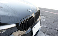 BMW 5. rad G30/G31 2017–2023 Ľadvinky 1 Bar (2017-2020, čierny lesk) fotografia 1