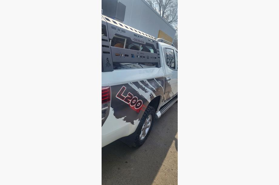 Mitsubishi L200 2006–2015 Rollbar Dakar Bed Rack Fotografia 4