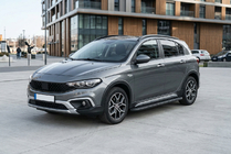 Fiat Tipo Cross 2021– Bočné nášľapy Bosphorus Black (2 ks, hliník) fotografia 1