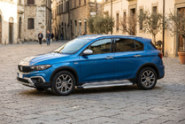 Fiat Tipo Cross 2021– Bočné nášľapy Maya V2 (2 ks, hliník) fotografia 1