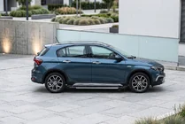 Fiat Tipo Cross 2021– Bočné nášľapy RedLine (2 ks, hliník) fotografia 1