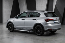 Fiat Tipo Cross 2021– Bočné nášľapy Allmond Grey (2 ks, hliník) fotografia 1