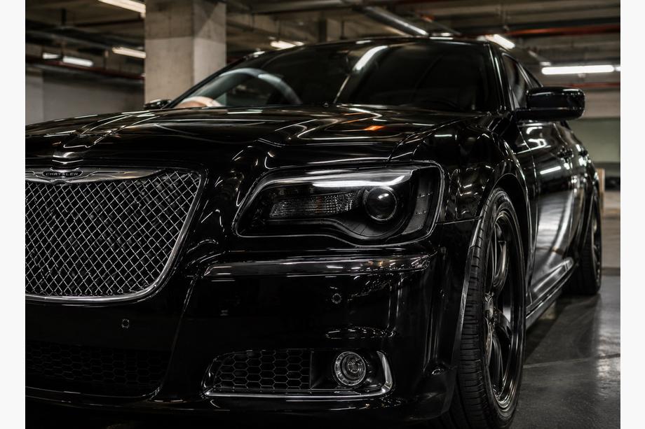 Chrysler C300 2011–2023 Predné svetlomety Black Edition (2 ks) Fotografia 1