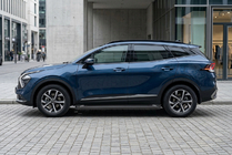 Kia Sportage 2021– Bočné nášľapy Allmond Black (2 ks, hliník) fotografia 1