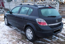 Opel Astra H 2004–2013 Hliníkové strešné lyžiny (HB, chróm) fotografia 1