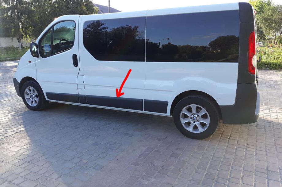 Renault Trafic 2001–2015 Originálna použitá lišta dverí (L3) Image