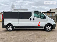 Renault Trafic 2001–2015 Originál použitá dverová lišta (R1) fotografia 4