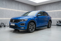 Volkswagen T-Roc 2017–2025 Bočné nášľapy Maya Blue (2 ks, hliník) fotografia 1