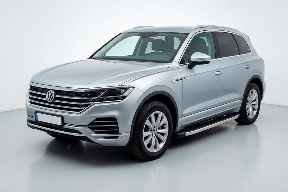 Volkswagen Touareg 2018– Bočné nášľapy BlackLine (2 ks, hliník) Image