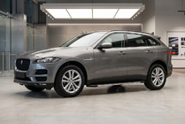 Jaguar F-PACE 2016– Bočné nášľapy Duru (2 ks, hliník) fotografia 1
