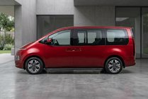Hyundai Staria 2021– Bočné nášľapy Bosphorus Black (2 ks, hliník) fotografia 1