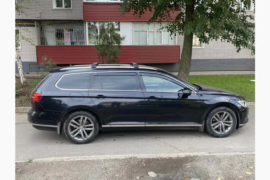 Volkswagen Passat B8 2015–2023 Ozdobná lišta okna SD/SW (nerez) Fotografia 3