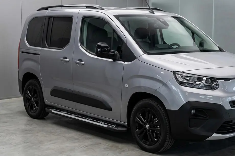 Toyota Proace City 2016– Bočné prahy Sunrise (2 ks, hliník) Image