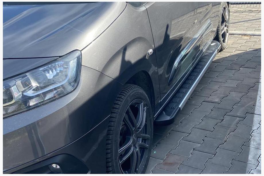 Toyota Proace City 2016– Bočné nášľapy RedLine V1 (2 ks, hliník) Krátky rázvor Fotografia 5