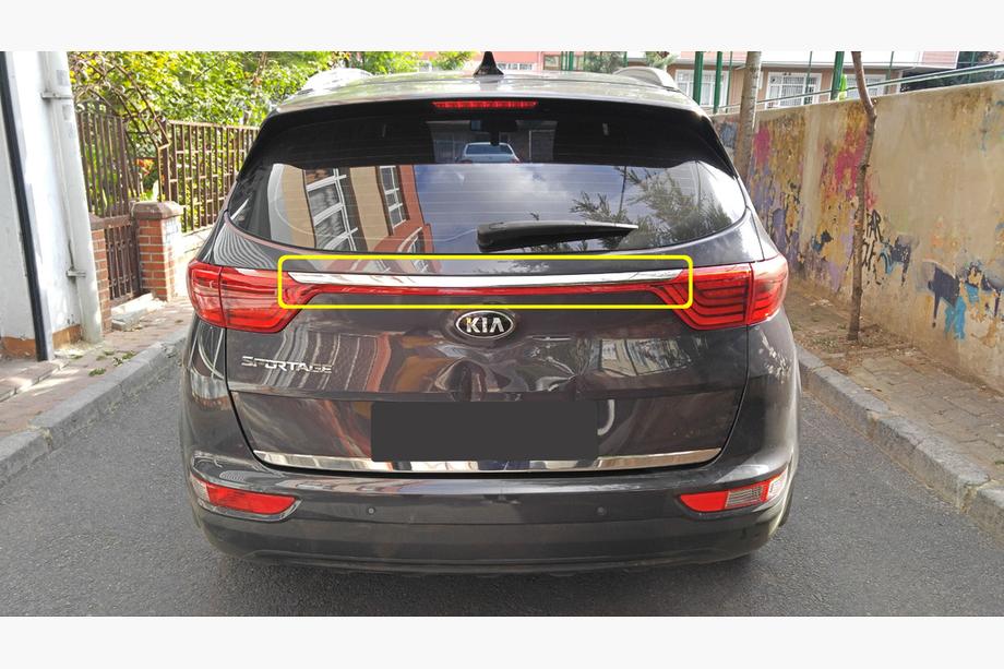 Kia Sportage 2015–2021 Chrómová lišta nad ŠPZ (2019-2021, nerez) Image