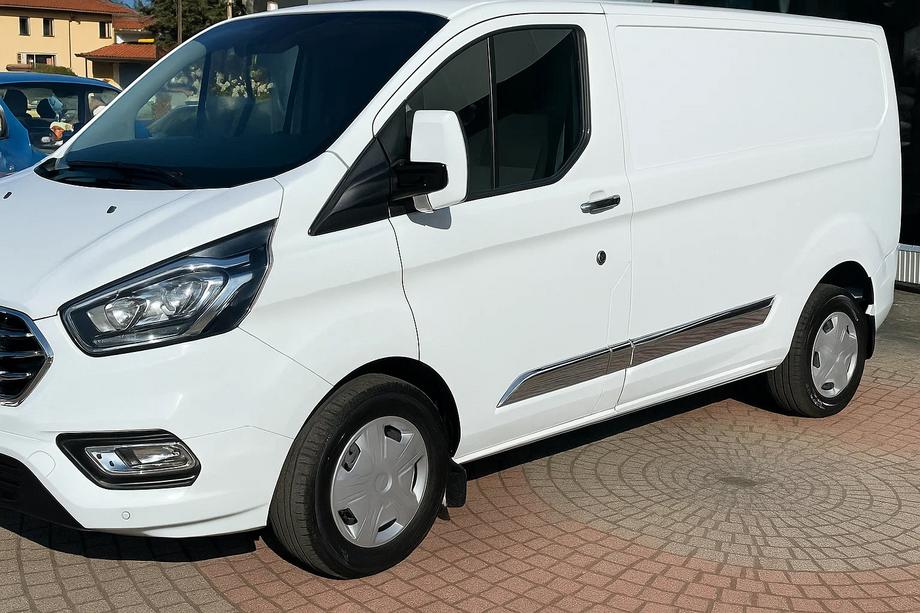 Ford Custom 2013–2022 Carmos dverové lišty (5 ks, nerez) Image