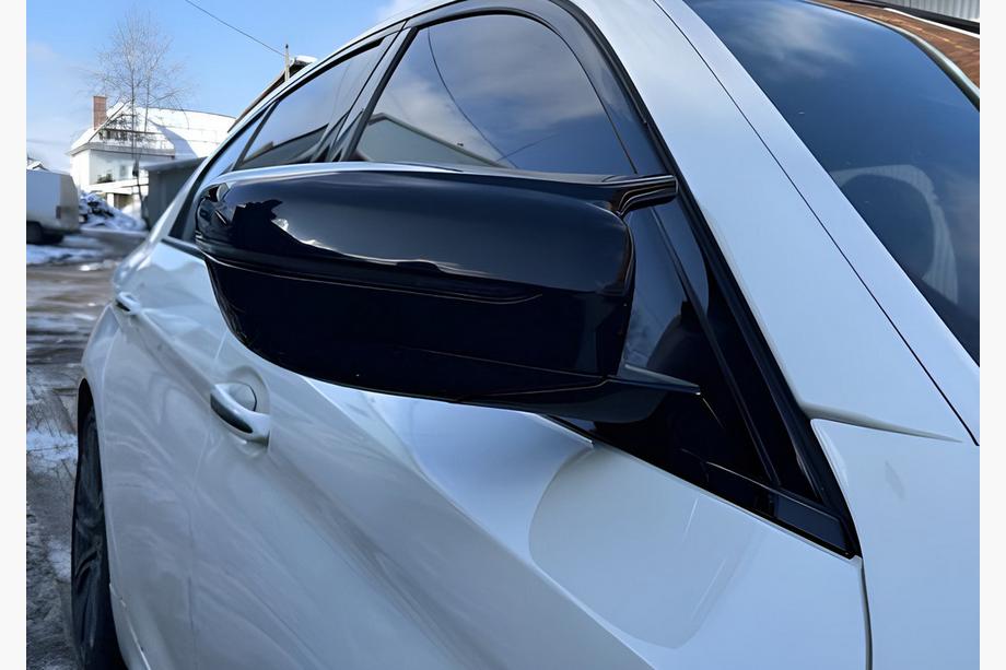 BMW 3. rad G20/G21 2018– Kryty zrkadiel M-Look (2 ks) Image