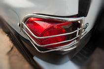Toyota FJ Cruiser 2006–2022 Ochranné kryty zadných svetiel z nehrdzavejúcej ocele (2 ks) fotografia 4